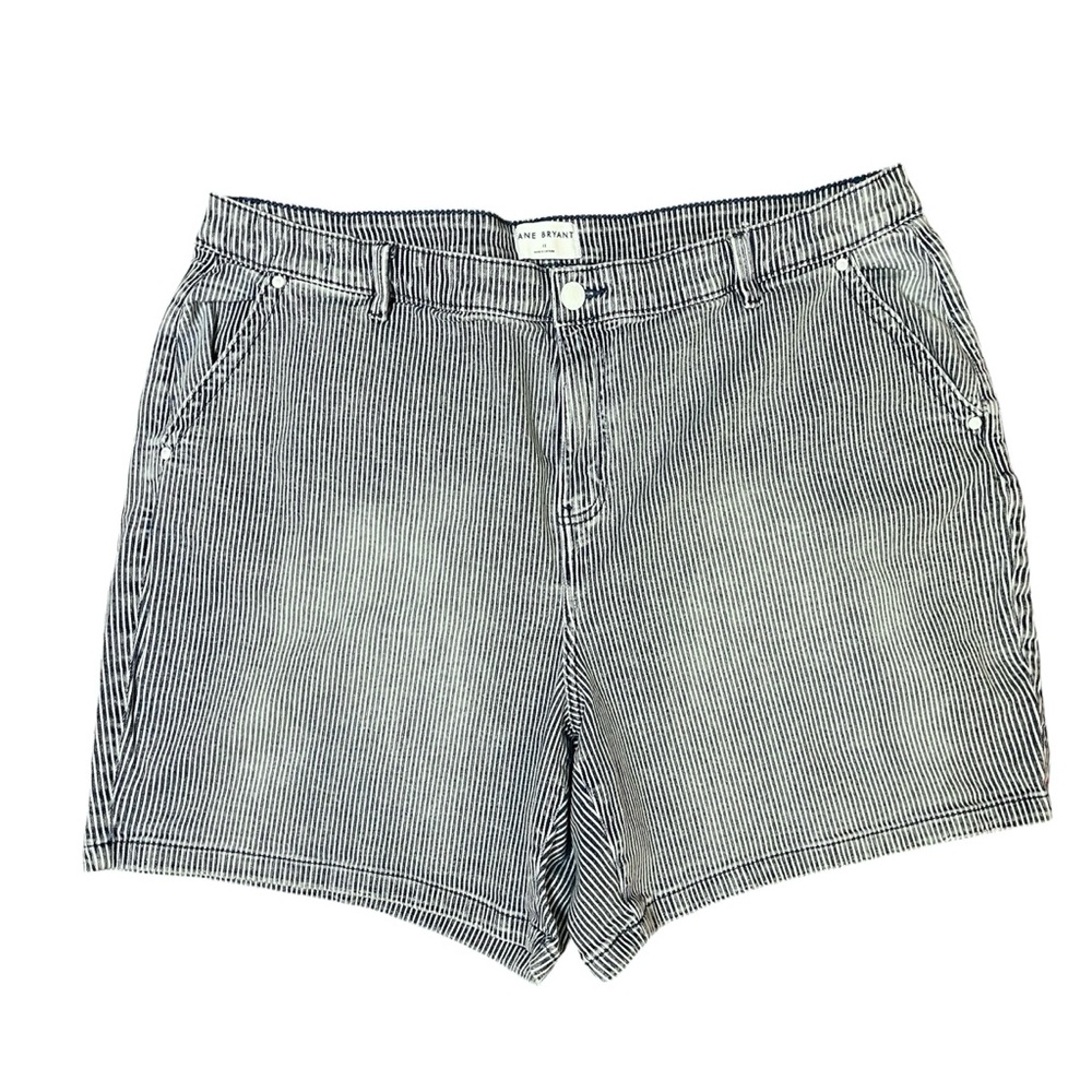 Lane Bryant Denim Shorts Size 22 Pinstripe Blue and White Classic Summer Preppy